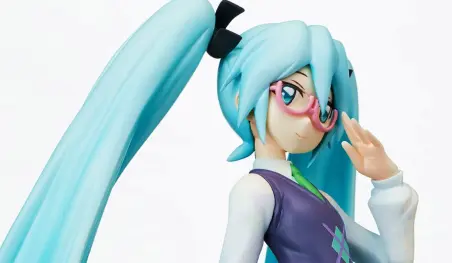 Hatsune Miku inspira una figura basada en Shinkansen Henkei Robo Shinkalion