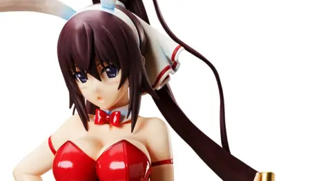 Infinite Stratos: Houki Shinonono se viste de conejita en una figura