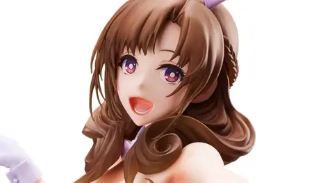 Okaasan Online: Mamako se viste de conejita en una sensual figura