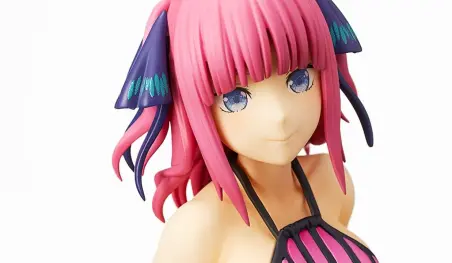 Gotoubun no Hanayome: Nino inspira una sensual figura en traje de baño