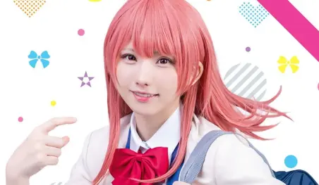 La popular cosplayer Enako realizó sesiones fotografías para distintas series de Kodansha