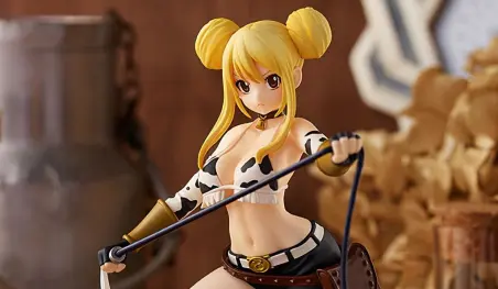Fairy Tail: Lucy viste la Forma Tauro del Star Dress en una sensual figura