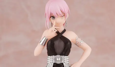 Gotoubun no Hanayome: Ichika viste un hermoso vestido en una figura de premio
