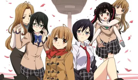 Una chica renace como micrófono ASMR en Yuri no Aida ni Hasamareru