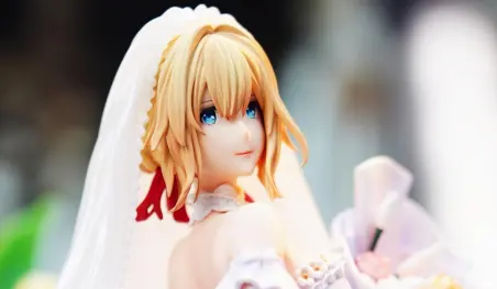 Violet Evergarden se casará contigo en esta figura