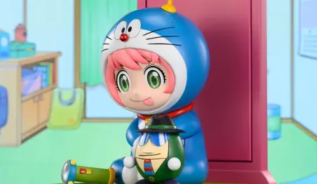 SPY x FAMILY y Doraemon colaboran en una figura