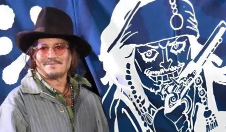 Johnny Depp recibe un regalo exclusivo de Eiichiro Oda en Japón