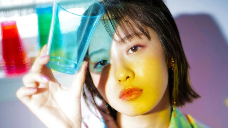 Tomori Kusunoki y Aina Suzuki protagonizan la revista B.L.T. VOICE GIRLS