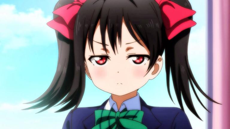 Love Live!: Una chica revela su enorme colección de productos de Nico
