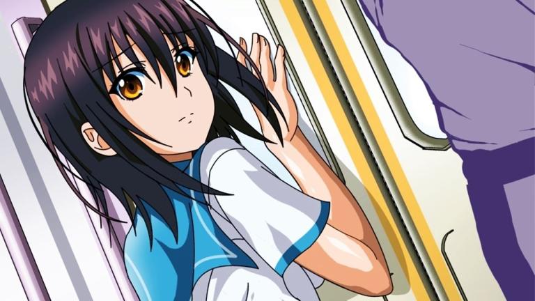Strike the Blood: Yukina Himeragi inspira una sensual dakimakura