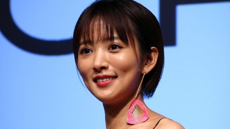 La popular actriz Natsuna Watanabe comentó sobre su encuentro con PUBG