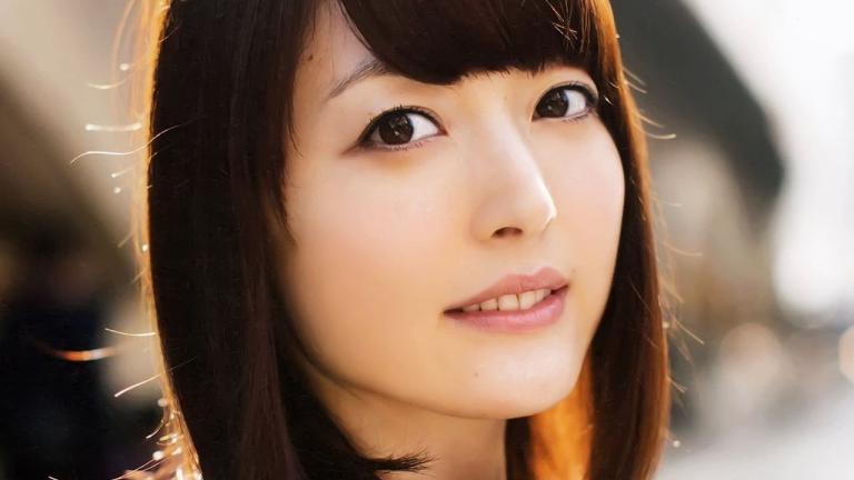 La popular actriz de voz Kana Hanazawa abre su canal de YouTube