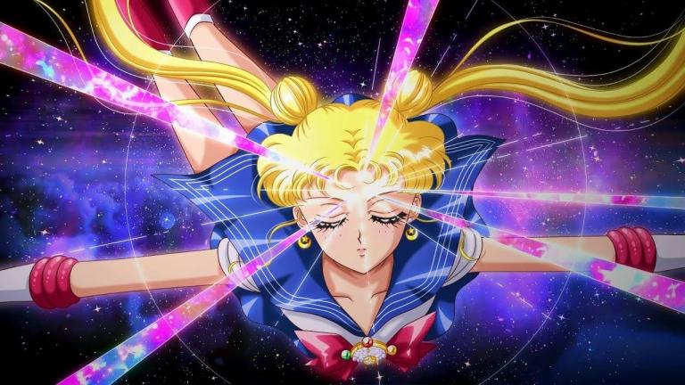 Un fanático de Bishoujo Senshi Sailor Moon recreó la mítica escena de transformación